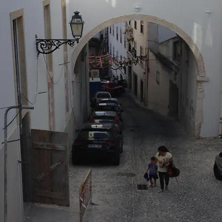 Little Alfama Town Appartamento Lisbona